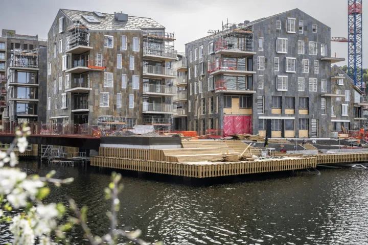 Skifer med rust vil gjøre Vannkunsten Syd stadig rødere